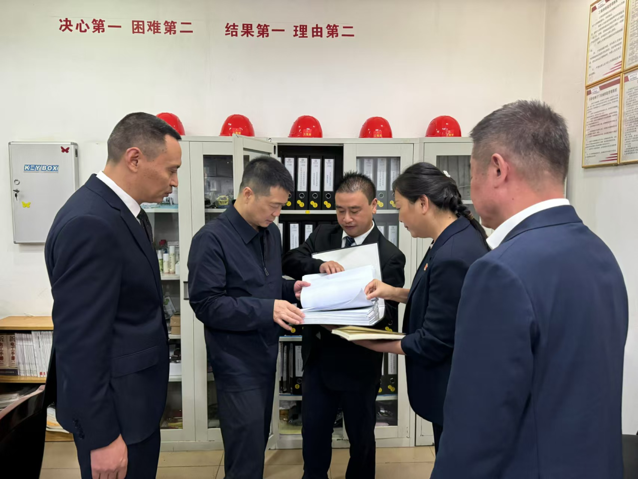 省尊龙凯时集团党委书记、董事长游勇国庆节期间调研督导旗下酒店经营及安全生产工作